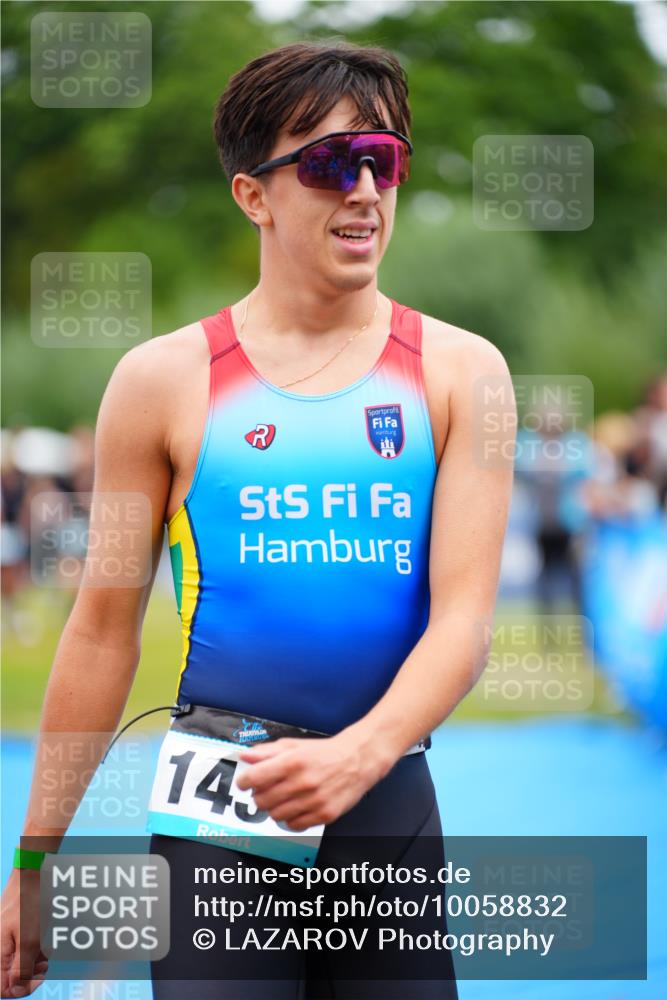30.08.2026 - Elbe Triathlon Hamburg LAZAROV Photography http://msf.ph/oto/10058832 30.08.2026 11:32:26 Ziel 1189, 1222, 1438 meine-sportfotos.de