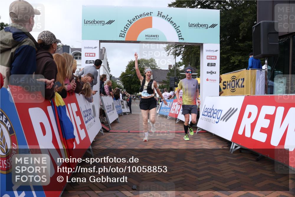 30.08.2026 - Blankeneser Heldenlauf Lena Gebhardt http://msf.ph/oto/10058853 30.08.2026 12:23:55 Ziel 2075, 2489, 4015, 4115, 4462 meine-sportfotos.de