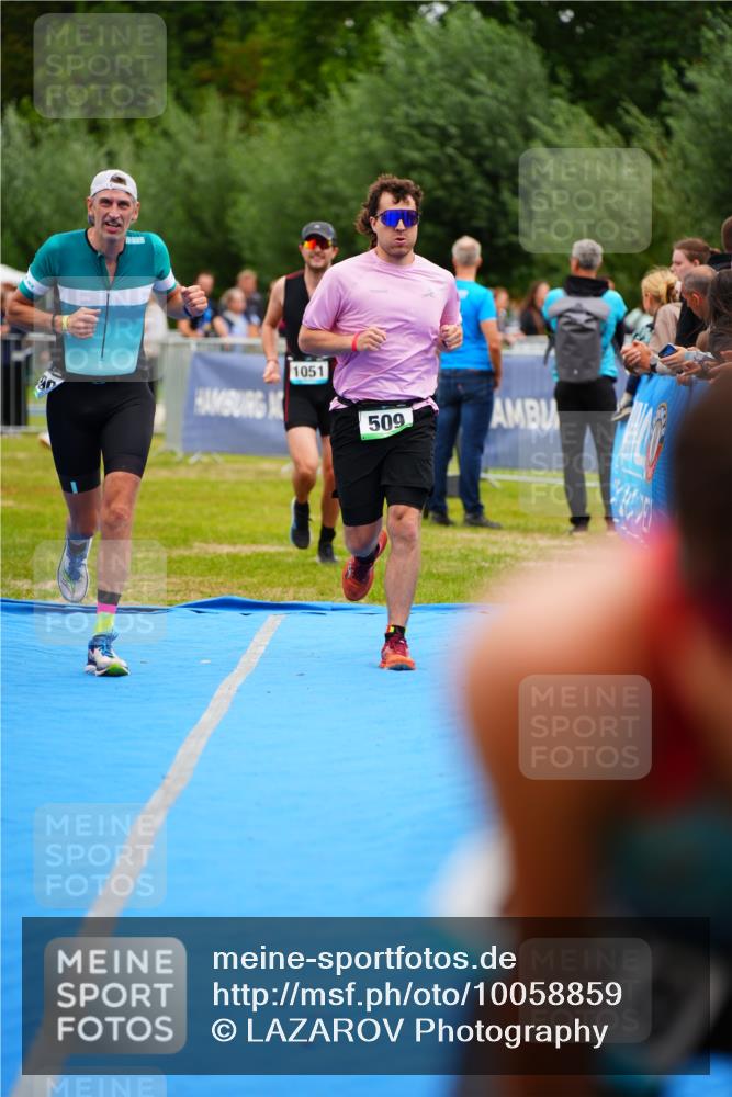 30.08.2026 - Elbe Triathlon Hamburg LAZAROV Photography http://msf.ph/oto/10058859 30.08.2026 11:32:38 Ziel 509, 604, 690, 1051, 1086 meine-sportfotos.de