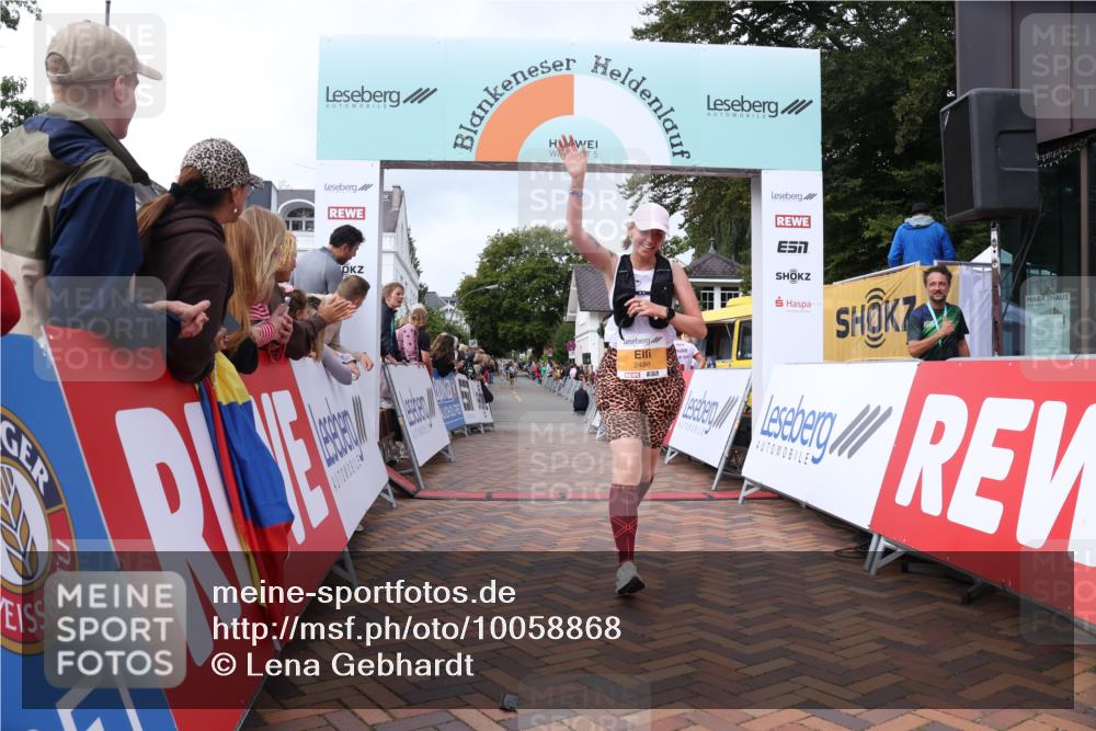 30.08.2026 - Blankeneser Heldenlauf Lena Gebhardt http://msf.ph/oto/10058868 30.08.2026 12:23:57 Ziel 2075, 2489, 4015, 4115, 4462 meine-sportfotos.de