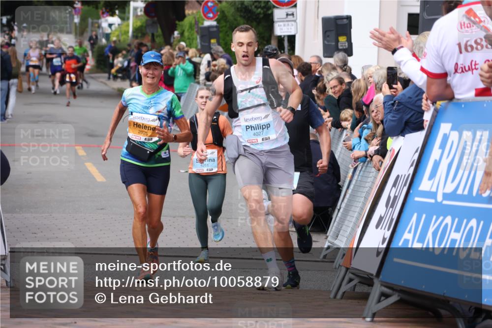 30.08.2026 - Blankeneser Heldenlauf Lena Gebhardt http://msf.ph/oto/10058879 30.08.2026 12:24:09 Ziel 4027, 4410 meine-sportfotos.de
