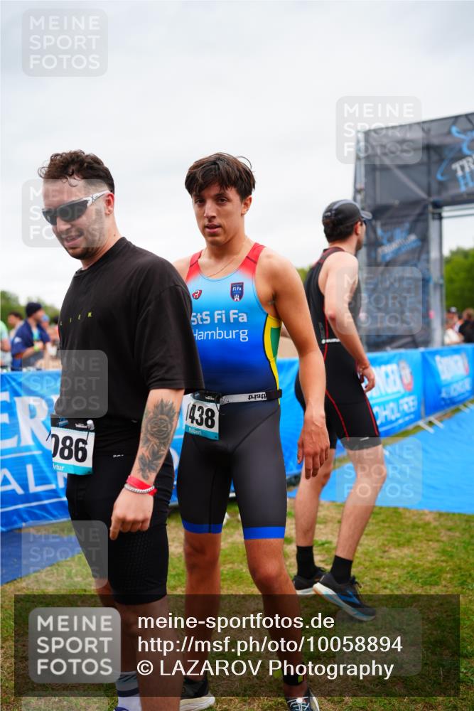 30.08.2026 - Elbe Triathlon Hamburg LAZAROV Photography http://msf.ph/oto/10058894 30.08.2026 11:32:53 Ziel 1184 meine-sportfotos.de