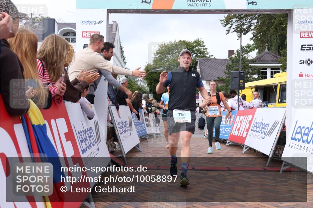 30.08.2026 - Blankeneser Heldenlauf Lena Gebhardt http://msf.ph/oto/10058897 30.08.2026 12:24:13 Ziel 2025, 4027, 4261, 4410 meine-sportfotos.de