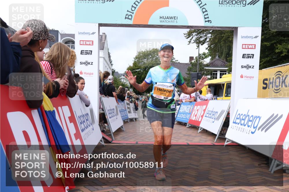 30.08.2026 - Blankeneser Heldenlauf Lena Gebhardt http://msf.ph/oto/10058911 30.08.2026 12:24:16 Ziel 2025, 4027, 4261, 4410 meine-sportfotos.de