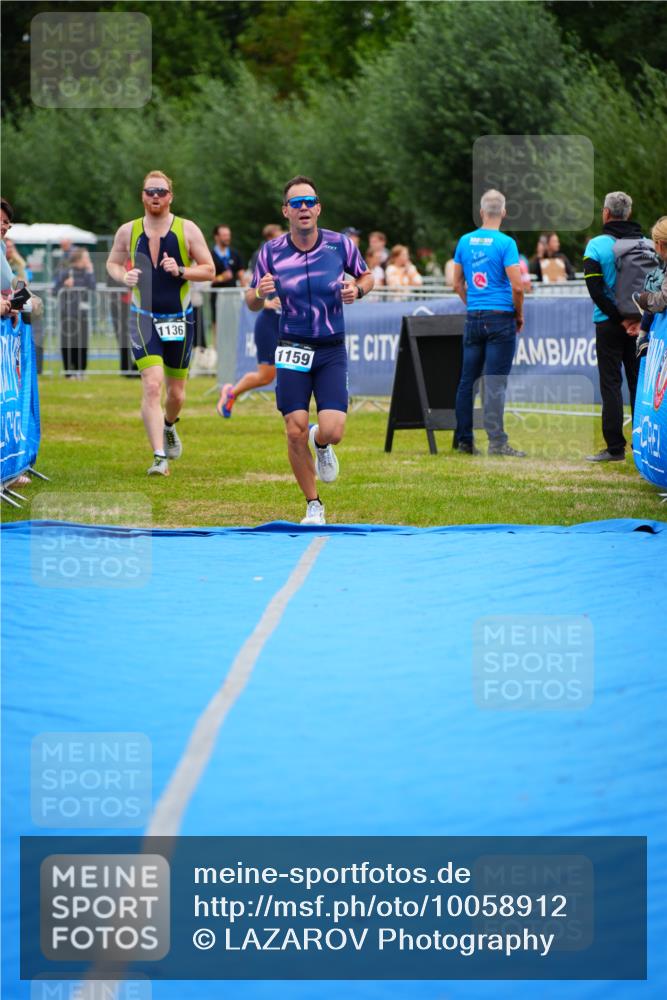 30.08.2026 - Elbe Triathlon Hamburg LAZAROV Photography http://msf.ph/oto/10058912 30.08.2026 11:33:16 Ziel 1136, 1159 meine-sportfotos.de