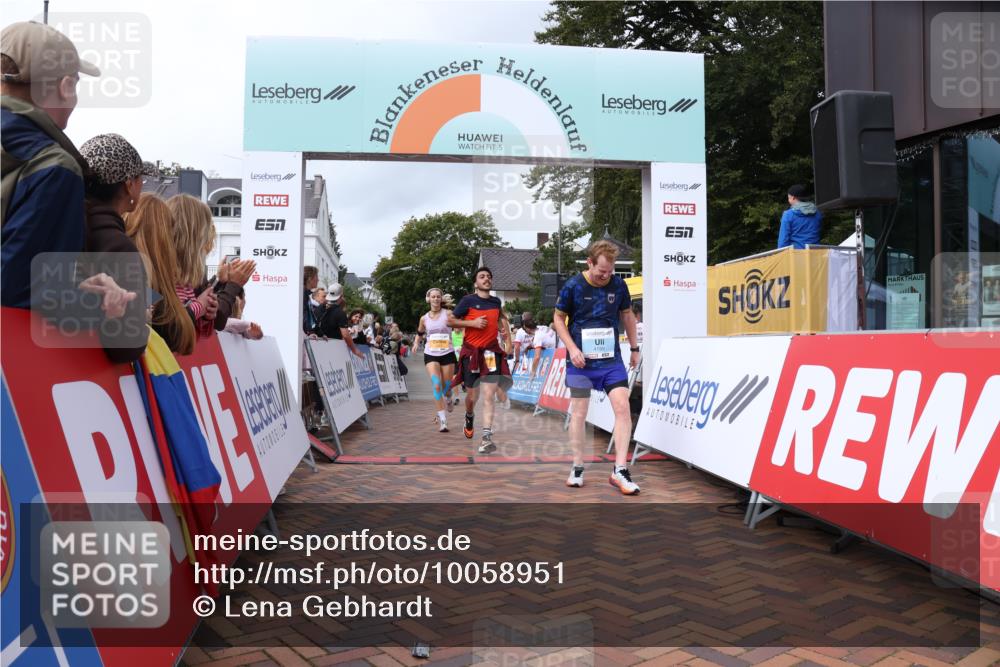 30.08.2026 - Blankeneser Heldenlauf Lena Gebhardt http://msf.ph/oto/10058951 30.08.2026 12:24:34 Ziel 2201, 2211, 2212, 4079, 4150, 4199, 4432 meine-sportfotos.de