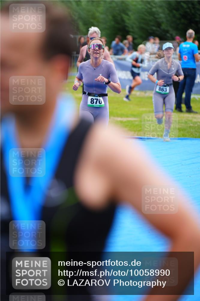 30.08.2026 - Elbe Triathlon Hamburg LAZAROV Photography http://msf.ph/oto/10058990 30.08.2026 11:33:54 Ziel 680, 863, 870, 1452 meine-sportfotos.de