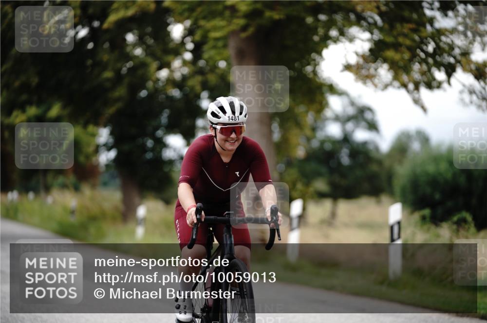 30.08.2026 - Elbe Triathlon Hamburg Michael Burmester http://msf.ph/oto/10059013 30.08.2026 11:27:40 Radfahren 1457, 1481, 1518, 1652, 1657, 1692 meine-sportfotos.de