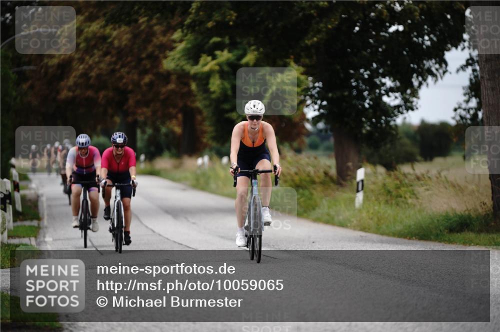 30.08.2026 - Elbe Triathlon Hamburg Michael Burmester http://msf.ph/oto/10059065 30.08.2026 11:27:58 Radfahren 1466, 1606, 1614, 1693 meine-sportfotos.de