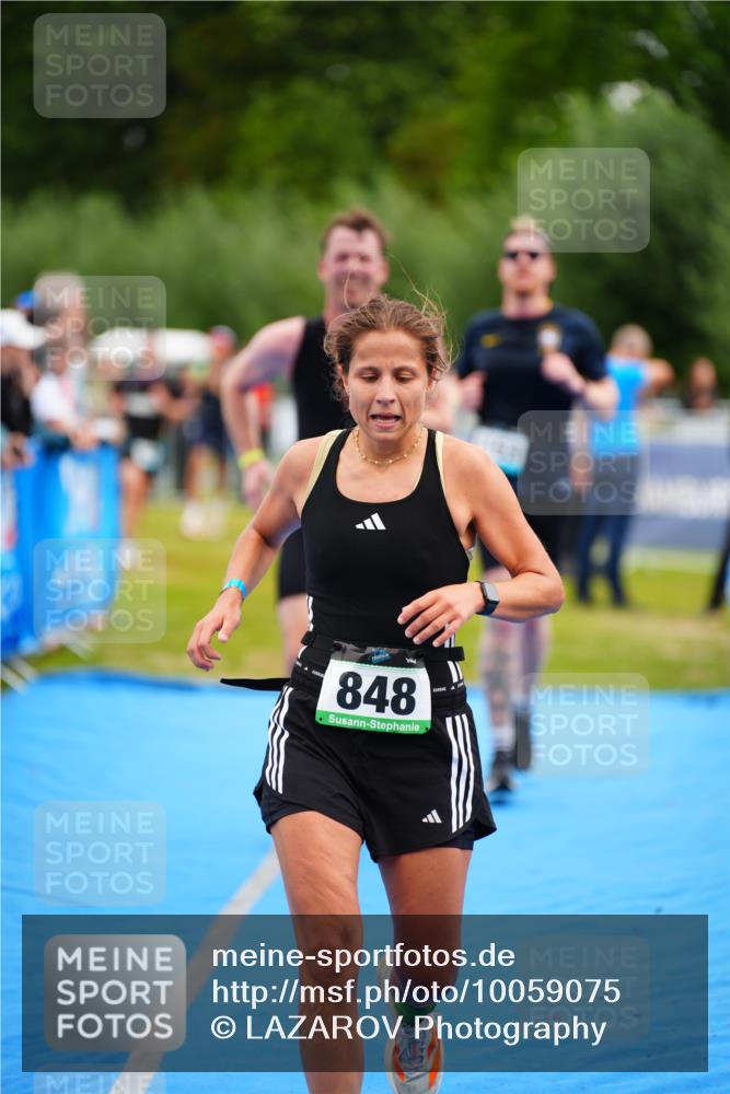 30.08.2026 - Elbe Triathlon Hamburg LAZAROV Photography http://msf.ph/oto/10059075 30.08.2026 11:34:20 Ziel 570, 848, 1149, 1153, 1199 meine-sportfotos.de