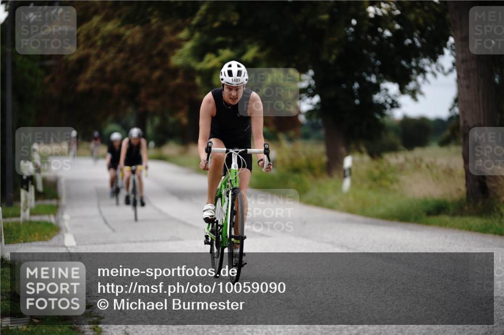 30.08.2026 - Elbe Triathlon Hamburg Michael Burmester http://msf.ph/oto/10059090 30.08.2026 11:28:09 Radfahren 1489, 1616, 1695, 1710 meine-sportfotos.de