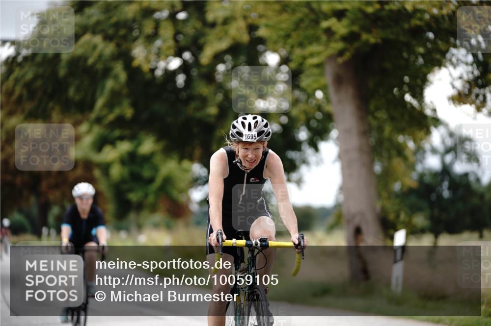 30.08.2026 - Elbe Triathlon Hamburg Michael Burmester http://msf.ph/oto/10059105 30.08.2026 11:28:12 Radfahren 1489, 1695, 1710 meine-sportfotos.de