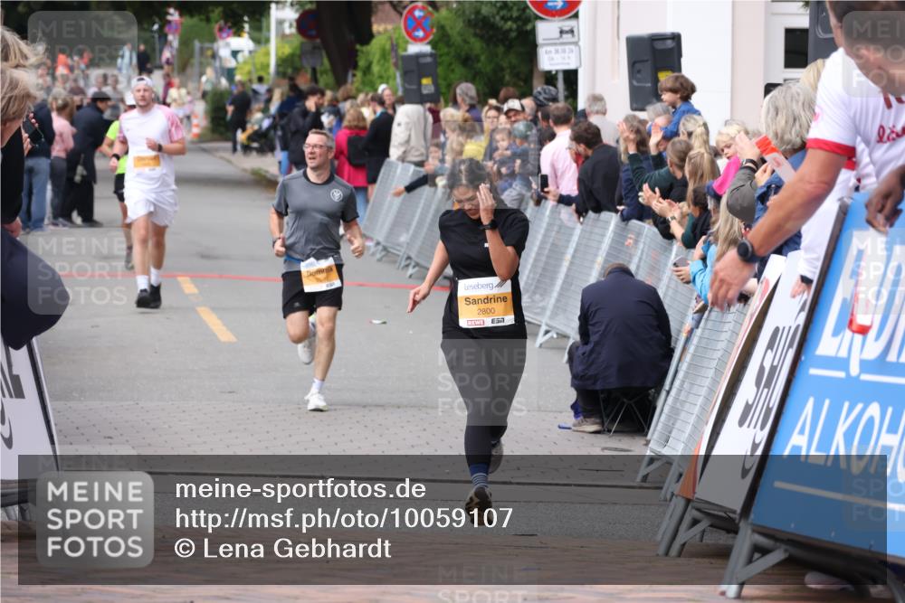 30.08.2026 - Blankeneser Heldenlauf Lena Gebhardt http://msf.ph/oto/10059107 30.08.2026 12:25:07 Ziel 2800 meine-sportfotos.de
