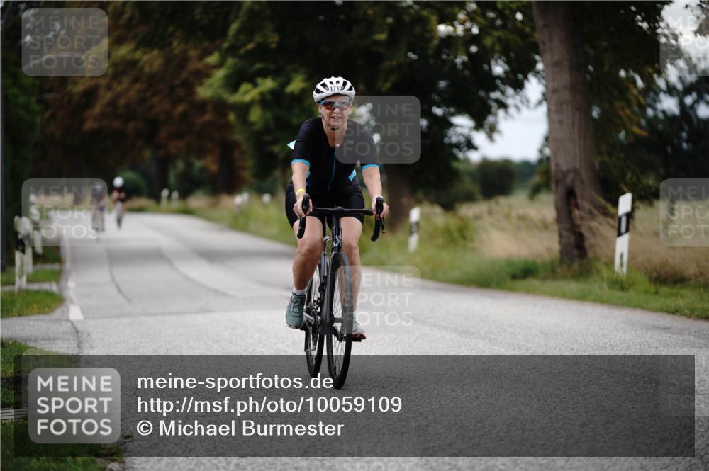 30.08.2026 - Elbe Triathlon Hamburg Michael Burmester http://msf.ph/oto/10059109 30.08.2026 11:28:13 Radfahren 1536, 1685, 1695, 1710 meine-sportfotos.de