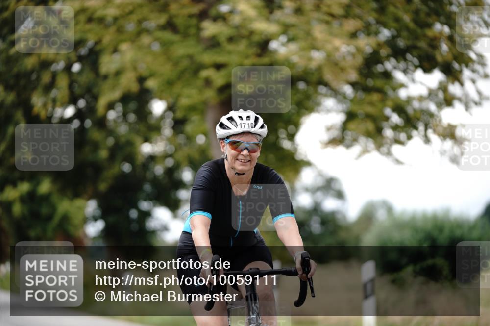 30.08.2026 - Elbe Triathlon Hamburg Michael Burmester http://msf.ph/oto/10059111 30.08.2026 11:28:14 Radfahren 1536, 1685, 1695, 1710 meine-sportfotos.de