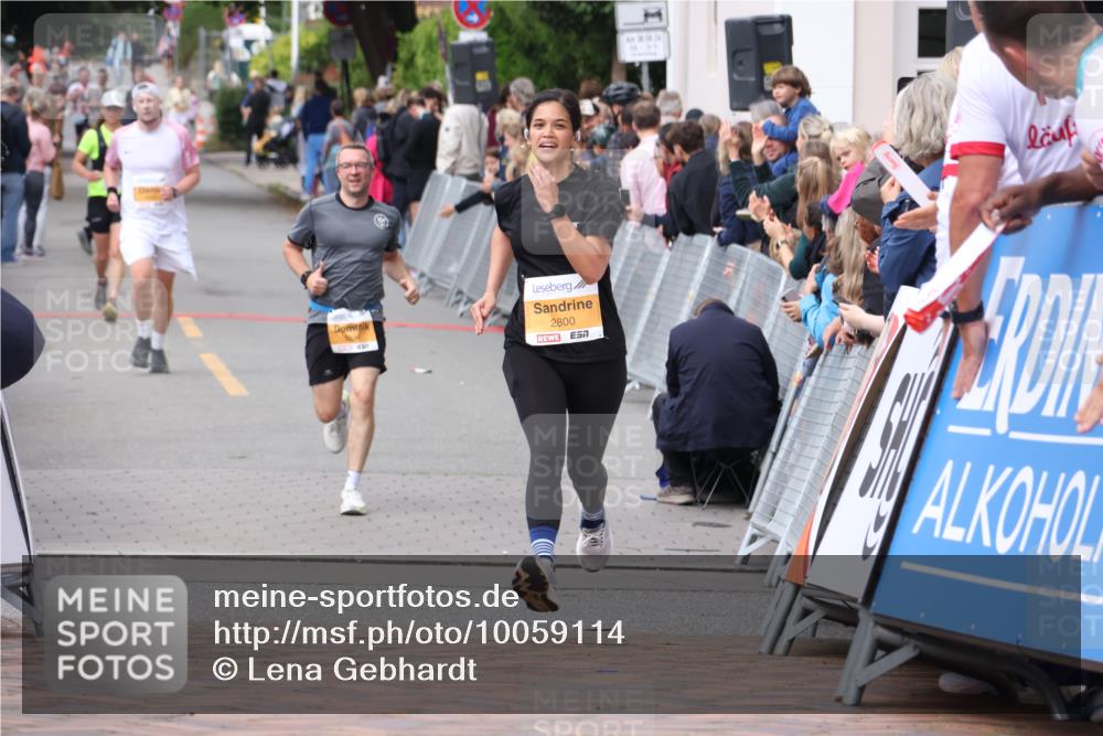 30.08.2026 - Blankeneser Heldenlauf Lena Gebhardt http://msf.ph/oto/10059114 30.08.2026 12:25:08 Ziel 2800 meine-sportfotos.de