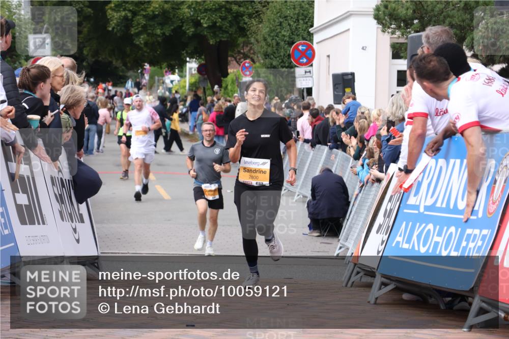 30.08.2026 - Blankeneser Heldenlauf Lena Gebhardt http://msf.ph/oto/10059121 30.08.2026 12:25:09 Ziel 2800 meine-sportfotos.de