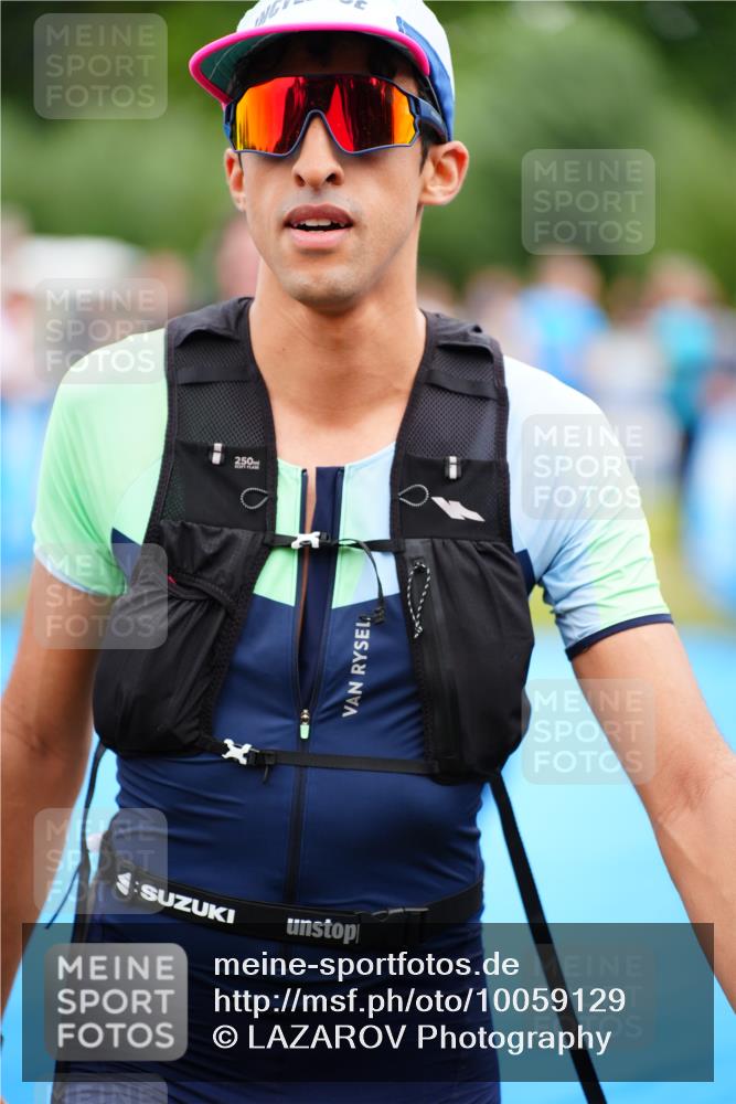 30.08.2026 - Elbe Triathlon Hamburg LAZAROV Photography http://msf.ph/oto/10059129 30.08.2026 11:34:34 Ziel 1141, 1266 meine-sportfotos.de