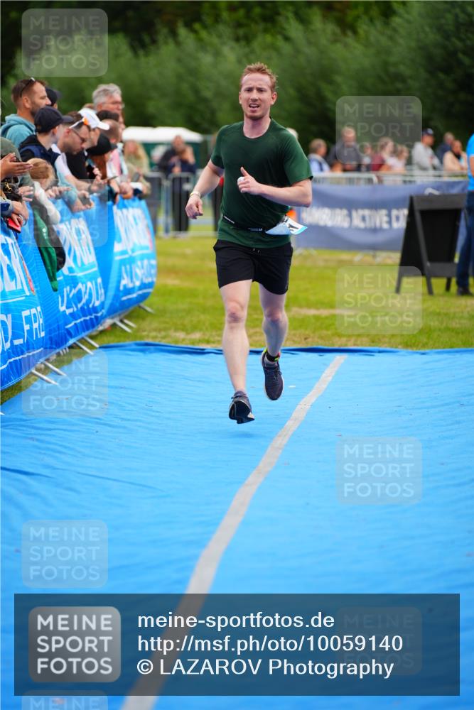30.08.2026 - Elbe Triathlon Hamburg LAZAROV Photography http://msf.ph/oto/10059140 30.08.2026 11:34:39 Ziel 1141 meine-sportfotos.de