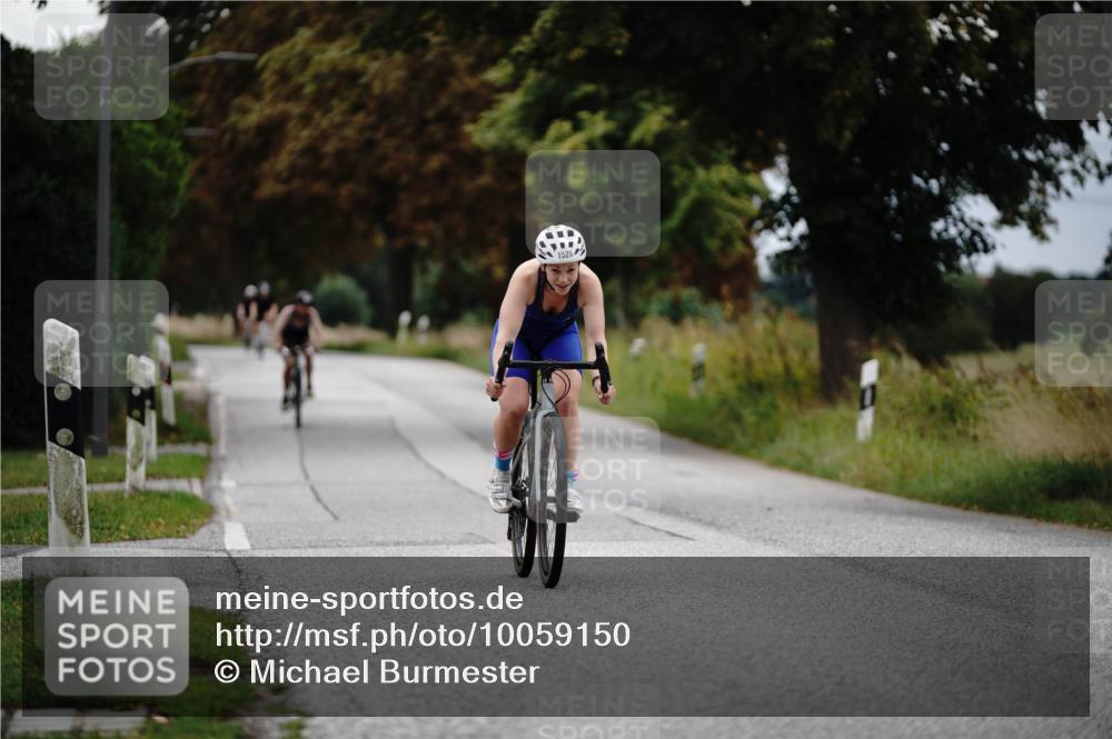 30.08.2026 - Elbe Triathlon Hamburg Michael Burmester http://msf.ph/oto/10059150 30.08.2026 11:28:49 Radfahren 1488, 1496, 1526 meine-sportfotos.de