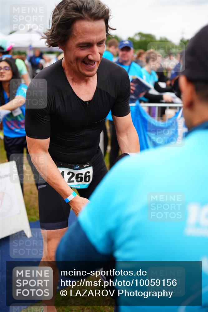 30.08.2026 - Elbe Triathlon Hamburg LAZAROV Photography http://msf.ph/oto/10059156 30.08.2026 11:34:44 Ziel 1034, 1090, 1141, 1157 meine-sportfotos.de