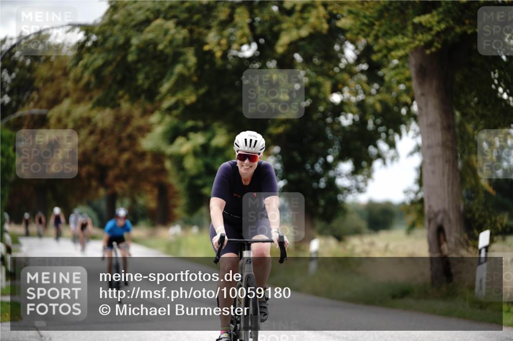 30.08.2026 - Elbe Triathlon Hamburg Michael Burmester http://msf.ph/oto/10059180 30.08.2026 11:29:01 Radfahren 1479, 1551, 1588, 1636, 1646 meine-sportfotos.de
