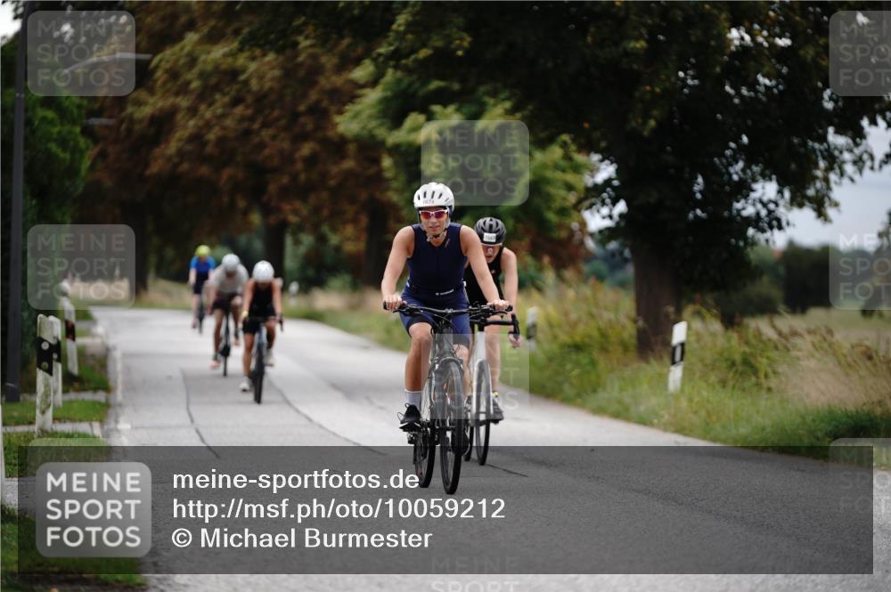 30.08.2026 - Elbe Triathlon Hamburg Michael Burmester http://msf.ph/oto/10059212 30.08.2026 11:29:12 Radfahren 1382, 1563, 1669, 1674 meine-sportfotos.de