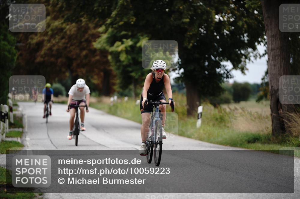 30.08.2026 - Elbe Triathlon Hamburg Michael Burmester http://msf.ph/oto/10059223 30.08.2026 11:29:15 Radfahren 1382, 1563, 1651, 1669, 1674 meine-sportfotos.de