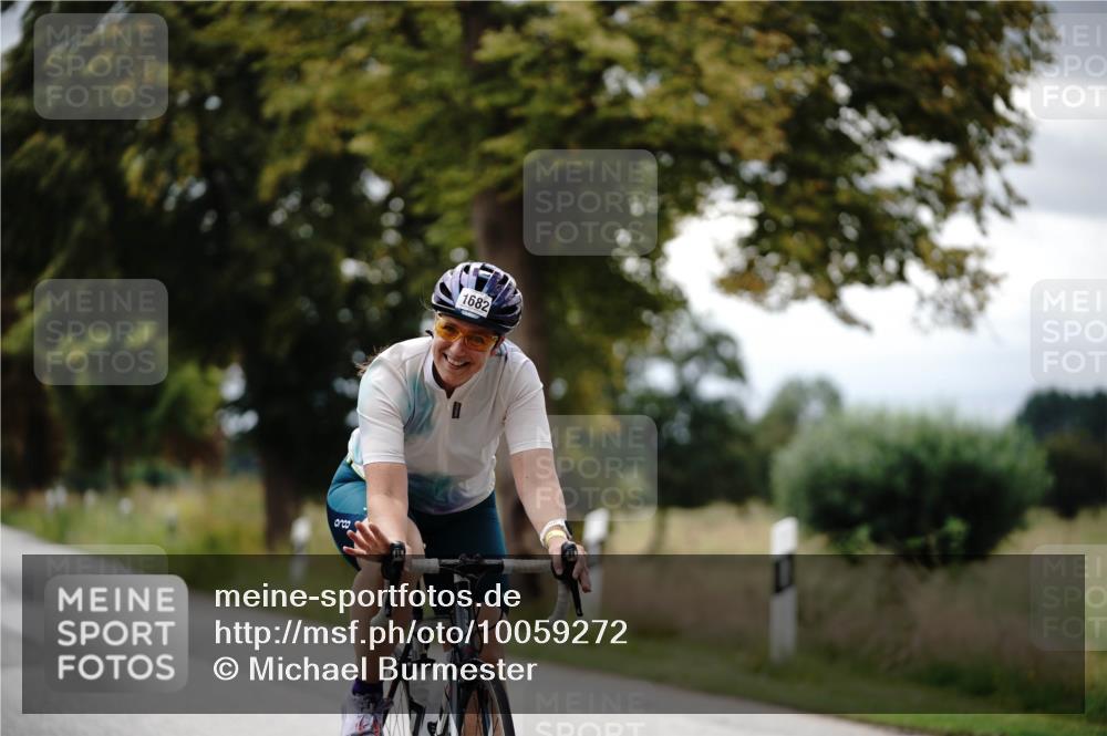 30.08.2026 - Elbe Triathlon Hamburg Michael Burmester http://msf.ph/oto/10059272 30.08.2026 11:29:40 Radfahren 1476, 1581, 1682 meine-sportfotos.de
