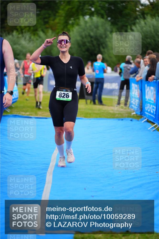 30.08.2026 - Elbe Triathlon Hamburg LAZAROV Photography http://msf.ph/oto/10059289 30.08.2026 11:35:18 Ziel 780, 826, 1137, 1318 meine-sportfotos.de