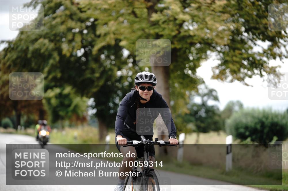 30.08.2026 - Elbe Triathlon Hamburg Michael Burmester http://msf.ph/oto/10059314 30.08.2026 11:30:03 Radfahren 1503 meine-sportfotos.de