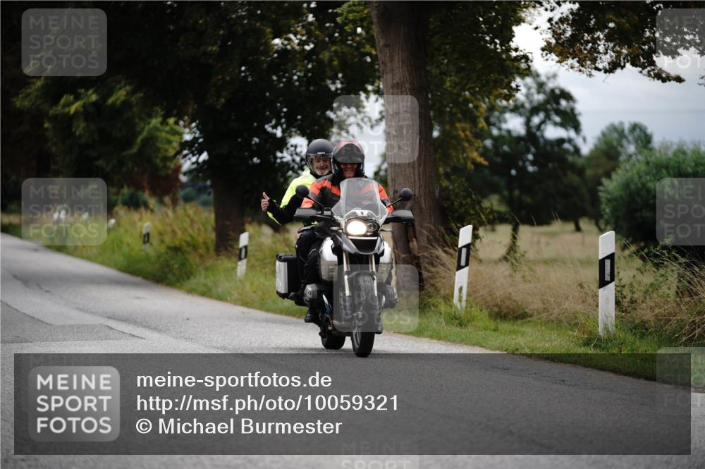 30.08.2026 - Elbe Triathlon Hamburg Michael Burmester http://msf.ph/oto/10059321 30.08.2026 11:30:06 Radfahren  meine-sportfotos.de