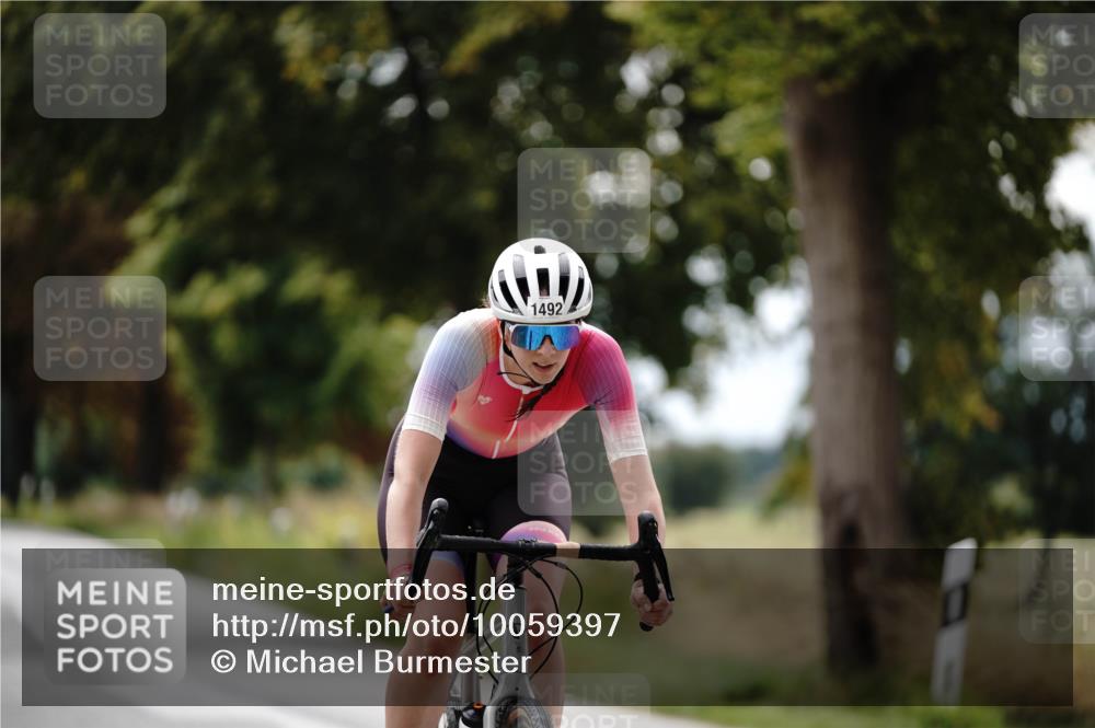 30.08.2026 - Elbe Triathlon Hamburg Michael Burmester http://msf.ph/oto/10059397 30.08.2026 11:30:50 Radfahren 1492 meine-sportfotos.de