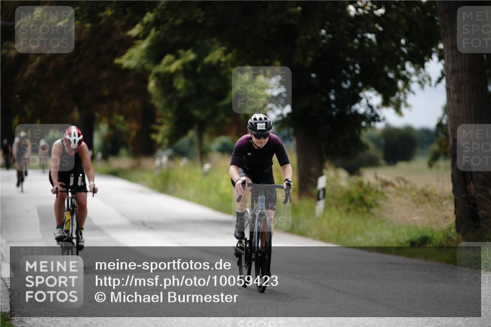 30.08.2026 - Elbe Triathlon Hamburg Michael Burmester http://msf.ph/oto/10059423 30.08.2026 11:31:09 Radfahren 1372, 1525, 1717 meine-sportfotos.de