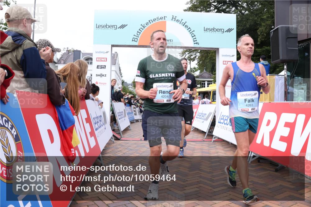 30.08.2026 - Blankeneser Heldenlauf Lena Gebhardt http://msf.ph/oto/10059464 30.08.2026 12:26:11 Ziel 2248, 2764, 4204, 4263, 4346, 4452 meine-sportfotos.de