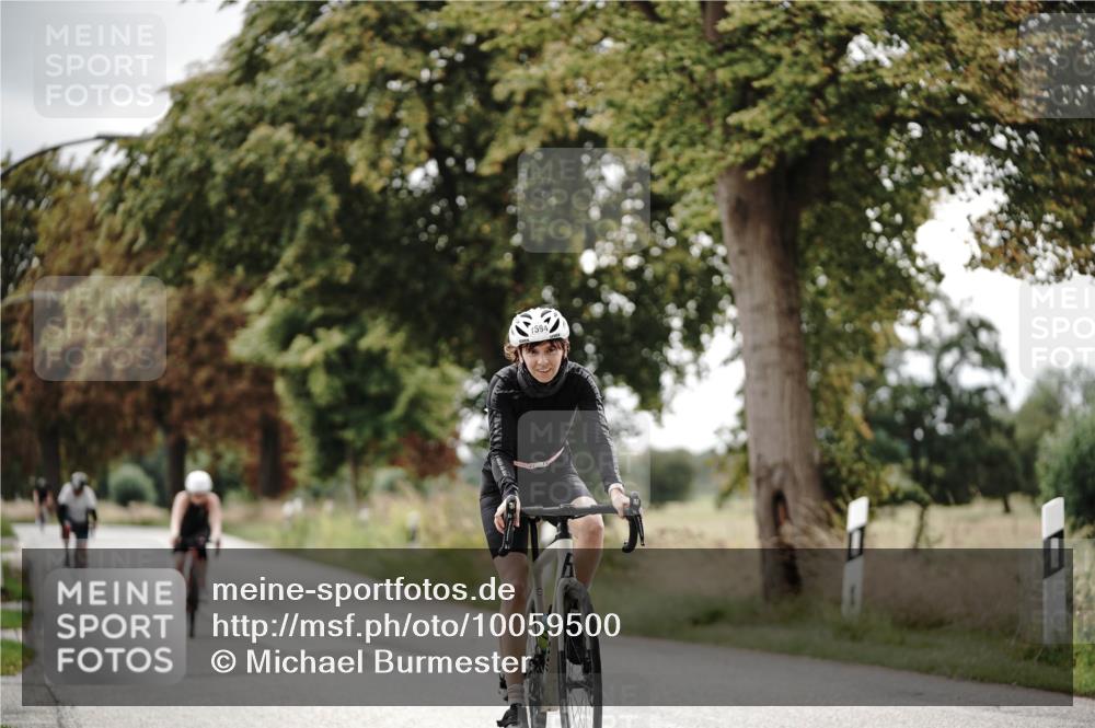 30.08.2026 - Elbe Triathlon Hamburg Michael Burmester http://msf.ph/oto/10059500 30.08.2026 11:31:39 Radfahren 1351, 1429, 1594 meine-sportfotos.de