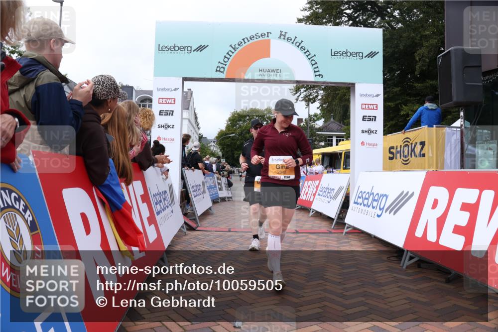 30.08.2026 - Blankeneser Heldenlauf Lena Gebhardt http://msf.ph/oto/10059505 30.08.2026 12:26:17 Ziel 2602, 2642, 4204, 4263, 4346, 4464, 4479 meine-sportfotos.de