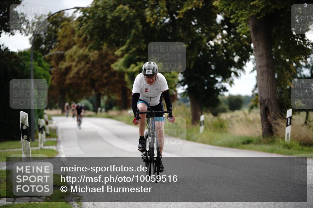30.08.2026 - Elbe Triathlon Hamburg Michael Burmester http://msf.ph/oto/10059516 30.08.2026 11:31:45 Radfahren 1351, 1429, 1544 meine-sportfotos.de