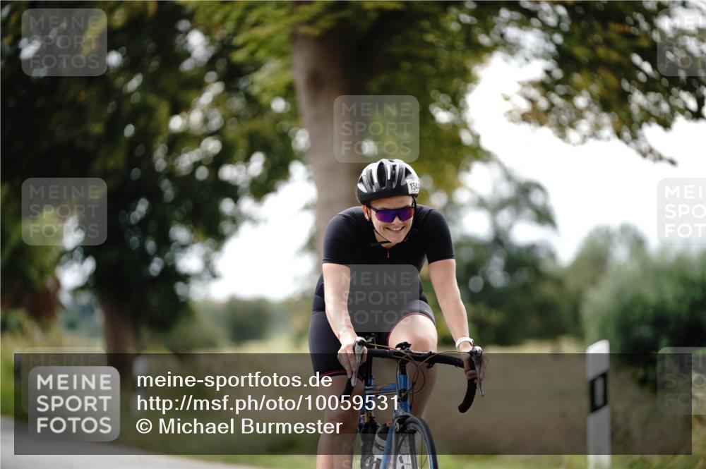 30.08.2026 - Elbe Triathlon Hamburg Michael Burmester http://msf.ph/oto/10059531 30.08.2026 11:31:51 Radfahren 1544, 1550, 1560, 1561 meine-sportfotos.de