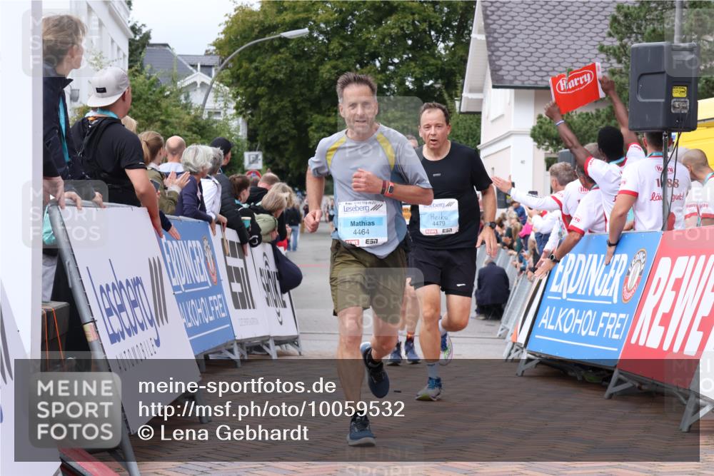 30.08.2026 - Blankeneser Heldenlauf Lena Gebhardt http://msf.ph/oto/10059532 30.08.2026 12:26:20 Ziel 2600, 2602, 2642, 2690, 4464, 4479 meine-sportfotos.de