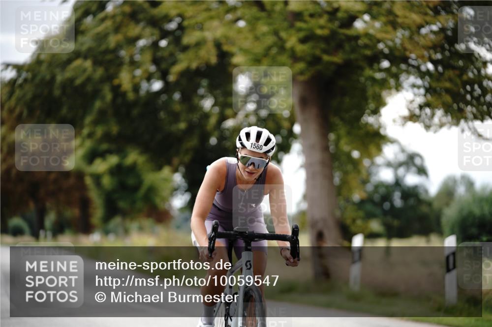 30.08.2026 - Elbe Triathlon Hamburg Michael Burmester http://msf.ph/oto/10059547 30.08.2026 11:31:57 Radfahren 1550, 1560, 1561 meine-sportfotos.de