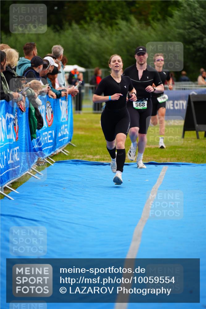 30.08.2026 - Elbe Triathlon Hamburg LAZAROV Photography http://msf.ph/oto/10059554 30.08.2026 11:36:39 Ziel 568, 796, 882 meine-sportfotos.de