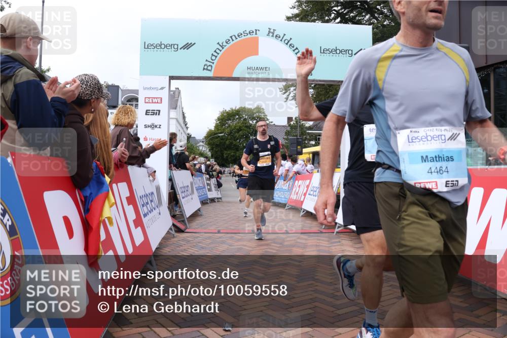 30.08.2026 - Blankeneser Heldenlauf Lena Gebhardt http://msf.ph/oto/10059558 30.08.2026 12:26:23 Ziel 2600, 2602, 2642, 2690, 4464, 4478, 4479 meine-sportfotos.de