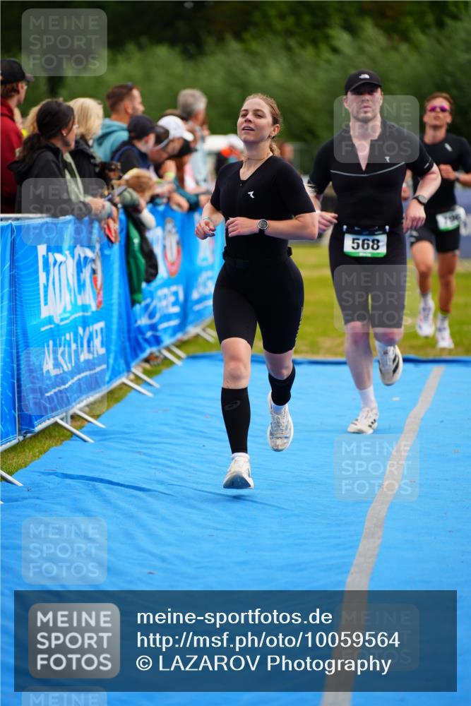 30.08.2026 - Elbe Triathlon Hamburg LAZAROV Photography http://msf.ph/oto/10059564 30.08.2026 11:36:40 Ziel 568, 796, 882 meine-sportfotos.de
