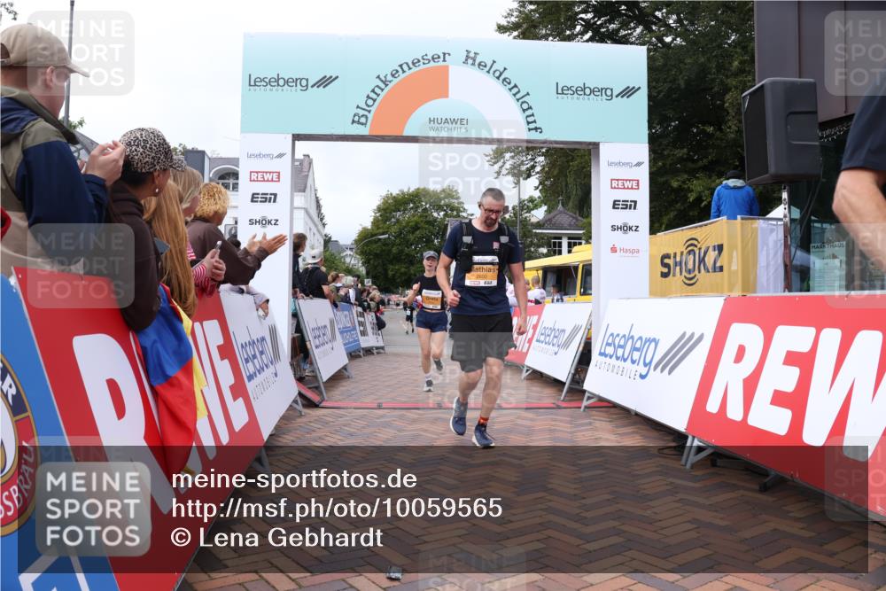 30.08.2026 - Blankeneser Heldenlauf Lena Gebhardt http://msf.ph/oto/10059565 30.08.2026 12:26:23 Ziel 2600, 2602, 2642, 2690, 4464, 4478, 4479 meine-sportfotos.de