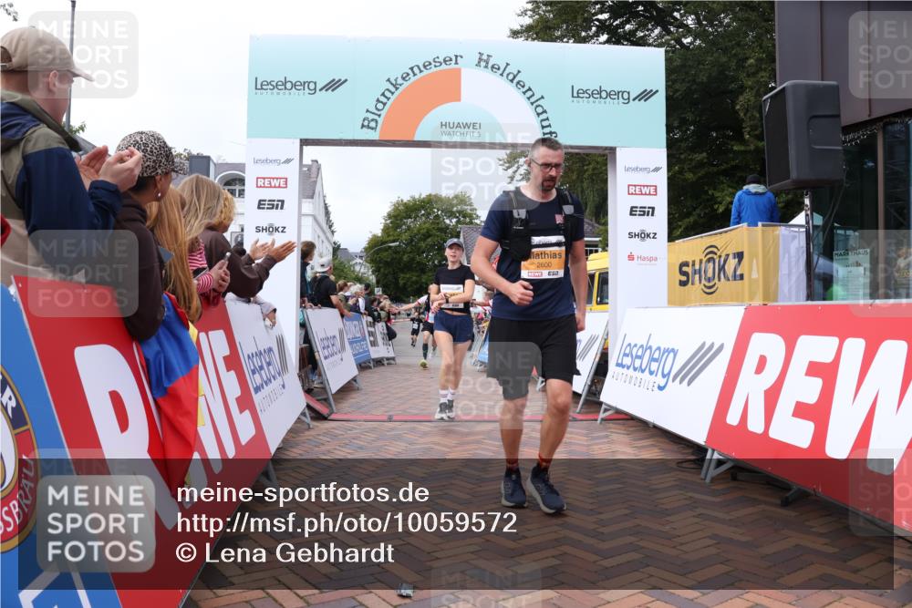 30.08.2026 - Blankeneser Heldenlauf Lena Gebhardt http://msf.ph/oto/10059572 30.08.2026 12:26:24 Ziel 2600, 2602, 2642, 2690, 4464, 4478, 4479 meine-sportfotos.de