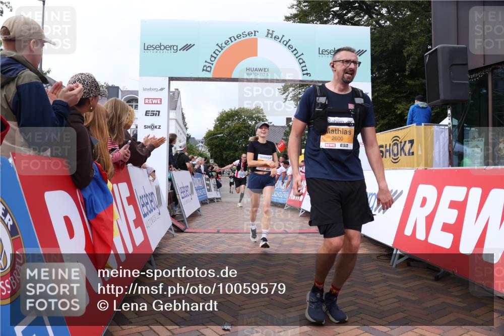 30.08.2026 - Blankeneser Heldenlauf Lena Gebhardt http://msf.ph/oto/10059579 30.08.2026 12:26:24 Ziel 2600, 2602, 2642, 2690, 4464, 4478, 4479 meine-sportfotos.de