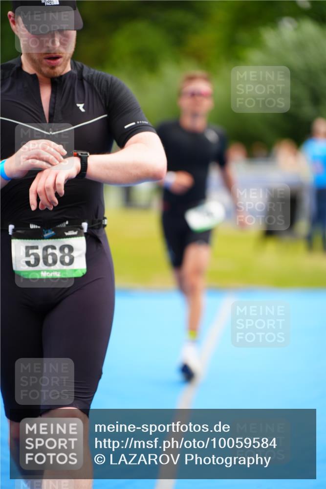 30.08.2026 - Elbe Triathlon Hamburg LAZAROV Photography http://msf.ph/oto/10059584 30.08.2026 11:36:42 Ziel 568, 796, 882 meine-sportfotos.de