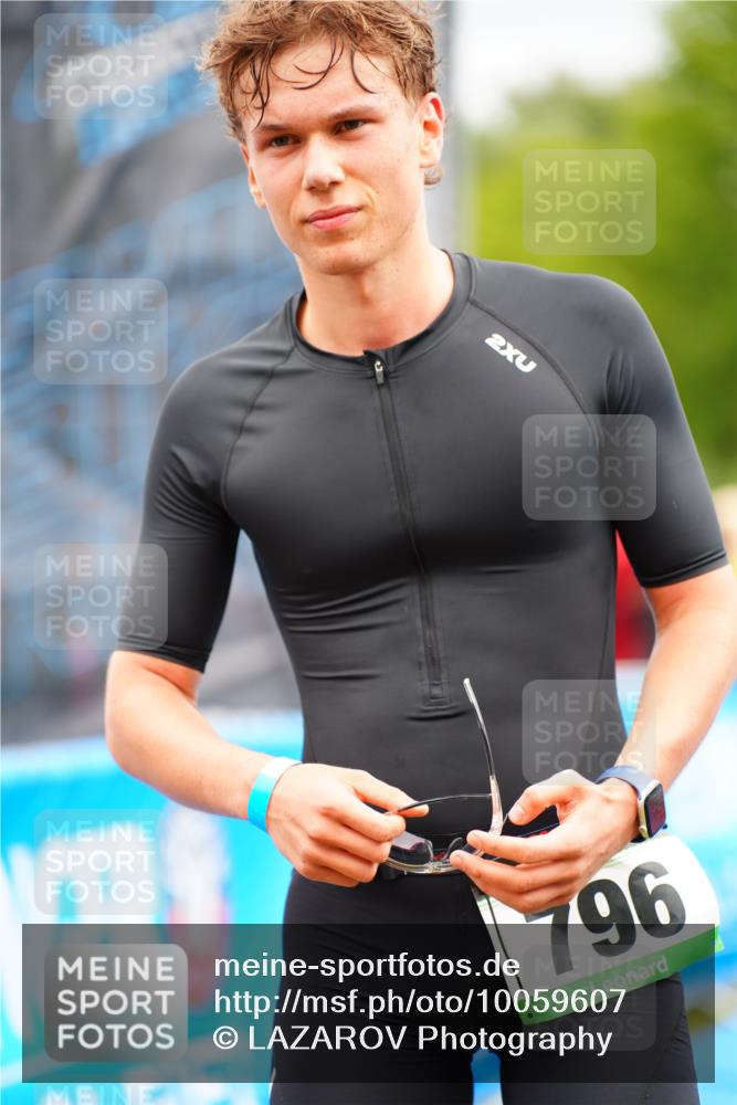 30.08.2026 - Elbe Triathlon Hamburg LAZAROV Photography http://msf.ph/oto/10059607 30.08.2026 11:36:50 Ziel 1011, 1246 meine-sportfotos.de