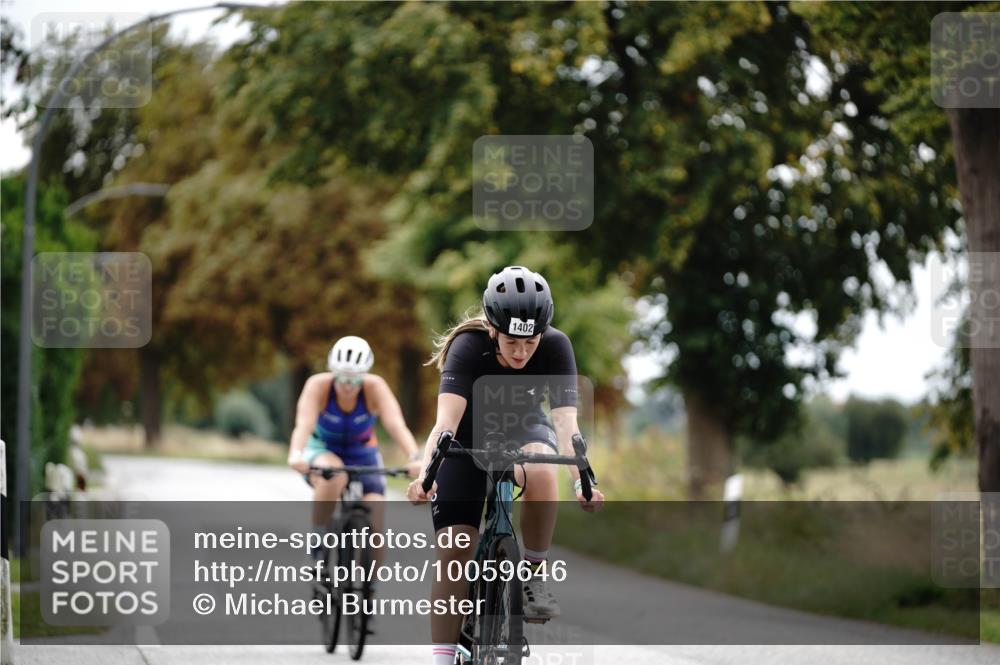 30.08.2026 - Elbe Triathlon Hamburg Michael Burmester http://msf.ph/oto/10059646 30.08.2026 11:33:09 Radfahren 1402, 1583, 1591 meine-sportfotos.de